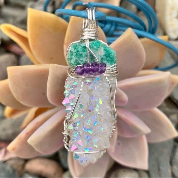 Raw Emerald, Angel Aura, Amethyst Bead Necklace - Picture 13 of 16